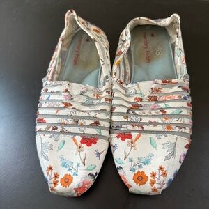 BOBS from Skechers Women's Floral Loafers - Cream Multi size 9W